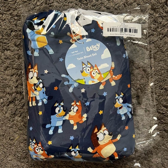 NWT Little Sleepies x Bluey Dance Mode Twin Sheet Set - Picture 2 of 4